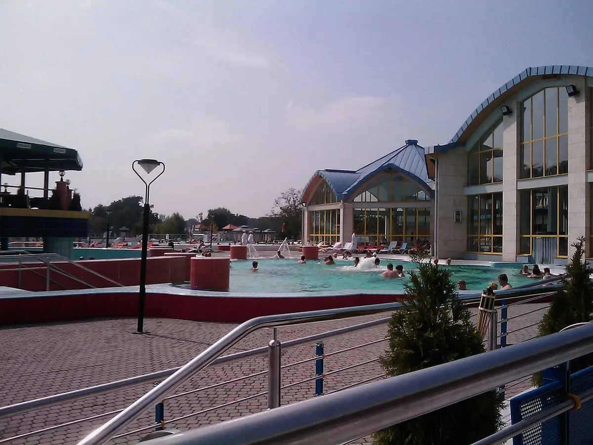Outdoor pools and glass domed bath halls at the Sárvár Spa and Wellness Centre